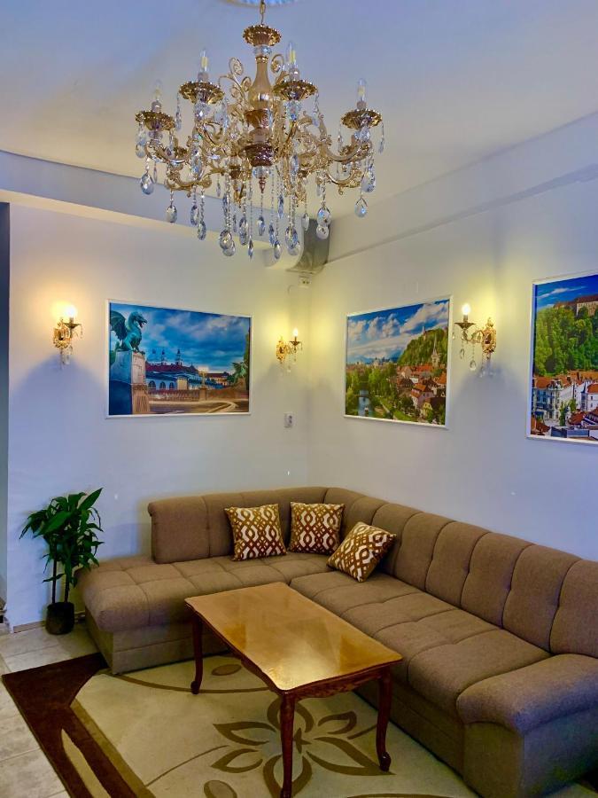 Ljubljana City Center Apartment Buitenkant foto